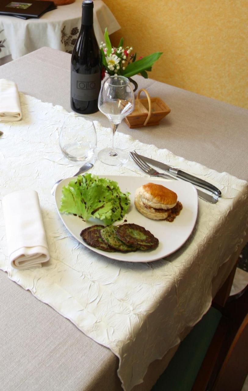 Hotel Le Relais Du Coustoubi Campouriez 외부 사진