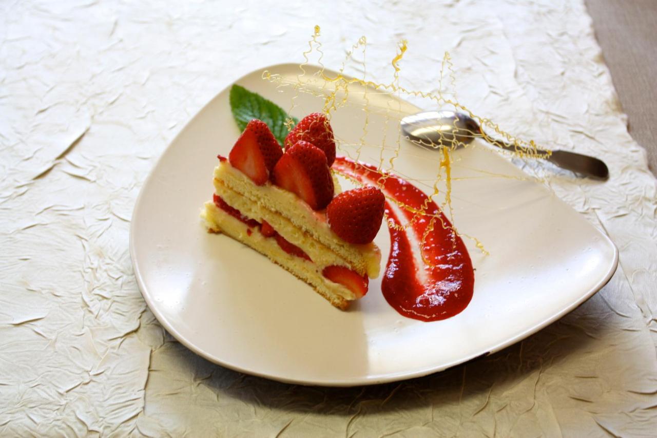 Hotel Le Relais Du Coustoubi Campouriez 외부 사진