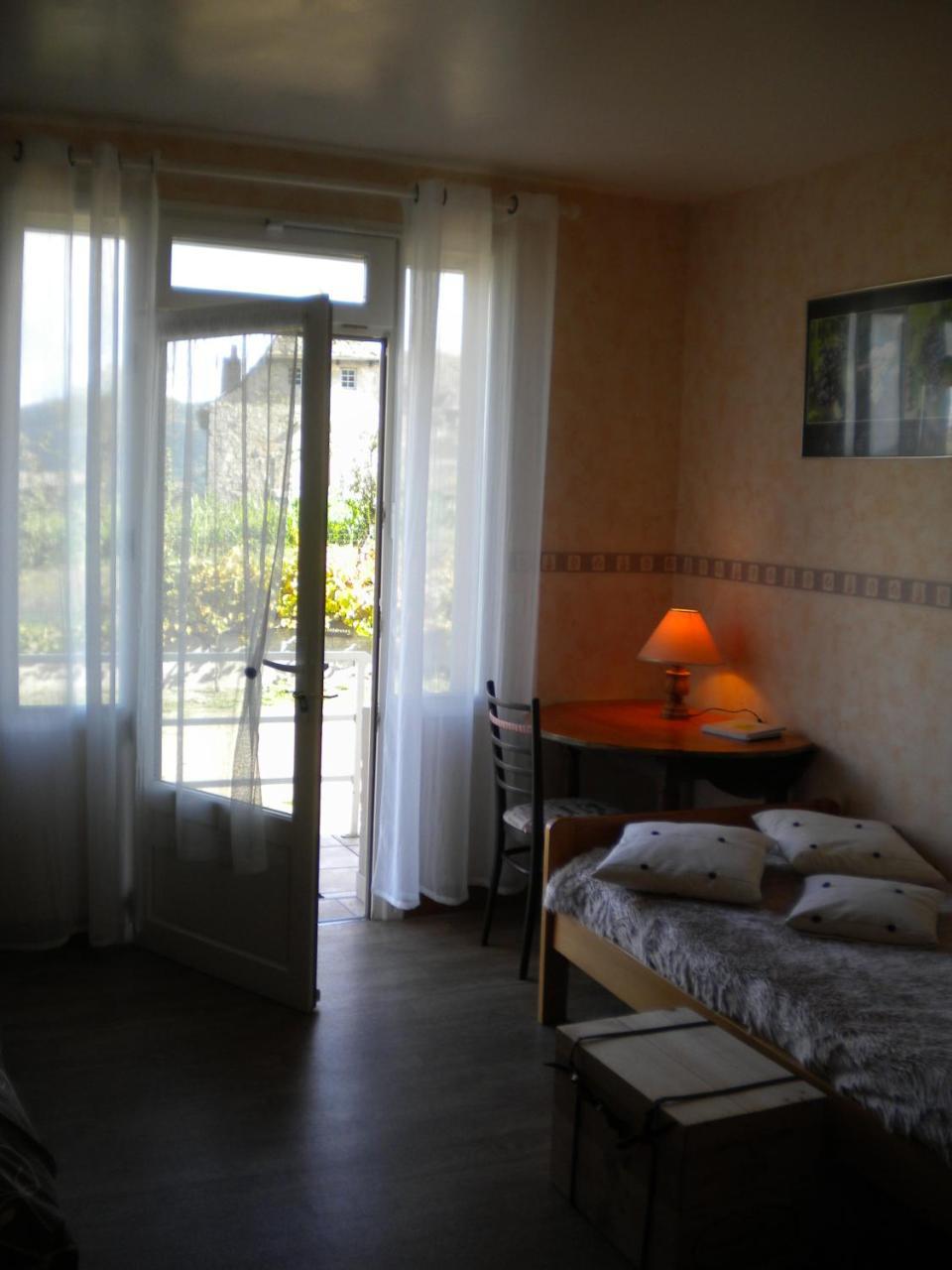 Hotel Le Relais Du Coustoubi Campouriez 외부 사진